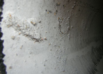 失败的水泥内衬